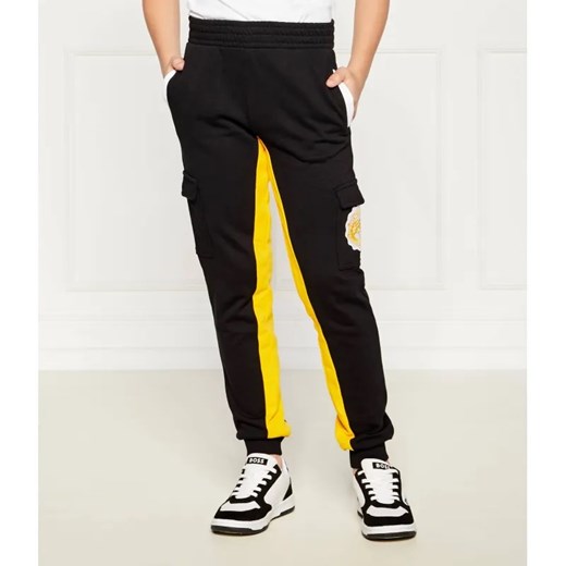 Guess Spodnie | Regular Fit ze sklepu Gomez Fashion Store w kategorii Spodnie chłopięce - zdjęcie 185008955