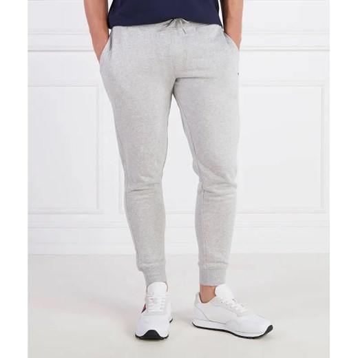 Tommy Jeans Spodnie dresowe TJM SLIM FLEECE SWEA | Slim Fit ze sklepu Gomez Fashion Store w kategorii Spodnie męskie - zdjęcie 185009369