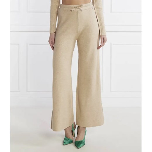 Patrizia Pepe Spodnie dzianinowe | Relaxed fit | z dodatkiem wełny ze sklepu Gomez Fashion Store w kategorii Spodnie damskie - zdjęcie 185009848
