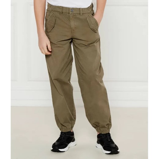 Guess Spodnie cargo | Regular Fit ze sklepu Gomez Fashion Store w kategorii Spodnie chłopięce - zdjęcie 185010006