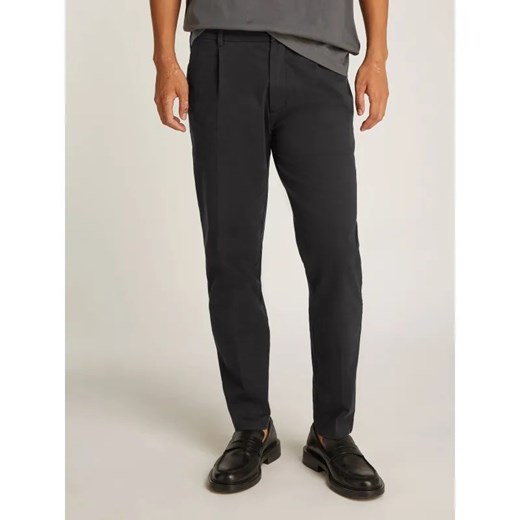 Calvin Klein Spodnie | Tapered fit ze sklepu Gomez Fashion Store w kategorii Spodnie męskie - zdjęcie 185011716