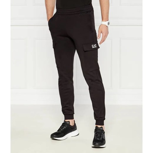 EA7 Spodnie dresowe | Slim Fit ze sklepu Gomez Fashion Store w kategorii Spodnie męskie - zdjęcie 185012305