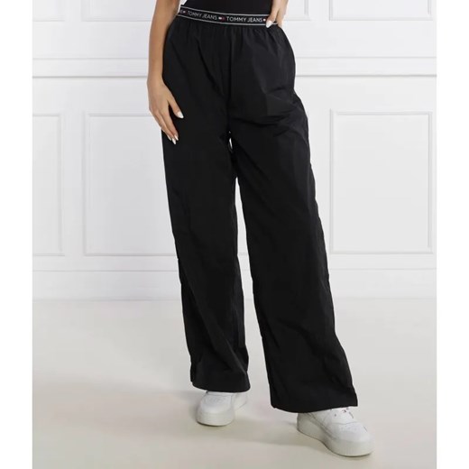 Tommy Jeans Spodnie BAGGY TAPING | Loose fit ze sklepu Gomez Fashion Store w kategorii Spodnie damskie - zdjęcie 185012408