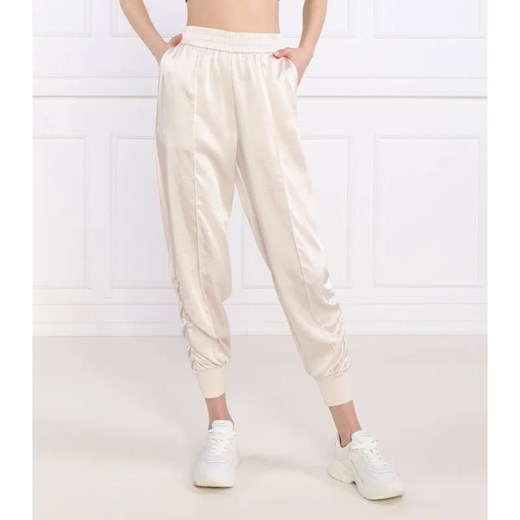 EA7 Spodnie dresowe | Regular Fit ze sklepu Gomez Fashion Store w kategorii Spodnie damskie - zdjęcie 185013738