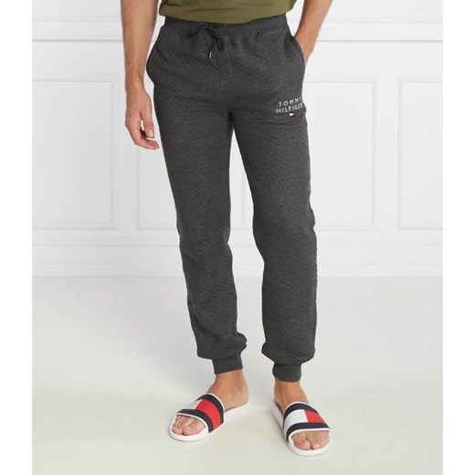 Tommy Hilfiger Spodnie dresowe HWK TRACK PANT QUILTED | Regular Fit ze sklepu Gomez Fashion Store w kategorii Spodnie męskie - zdjęcie 185013887
