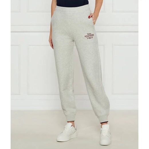 Tommy Hilfiger Spodnie dresowe | Regular Fit ze sklepu Gomez Fashion Store w kategorii Spodnie damskie - zdjęcie 185014817