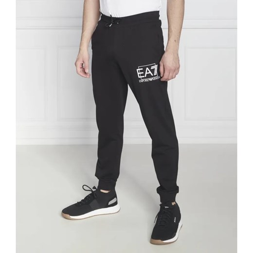 EA7 Spodnie dresowe | Regular Fit ze sklepu Gomez Fashion Store w kategorii Spodnie męskie - zdjęcie 185014849