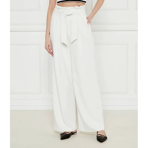 Marc Cain Spodnie z paskiem WICHITA | flare fit ze sklepu Gomez Fashion Store w kategorii Spodnie damskie - zdjęcie 185015917