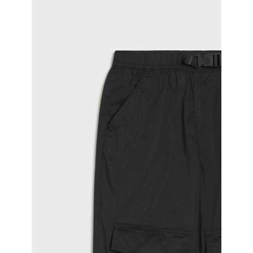 Sinsay - Jeansy z kieszeniami na kolanach - czarny Sinsay 110 (4-5 l) Sinsay