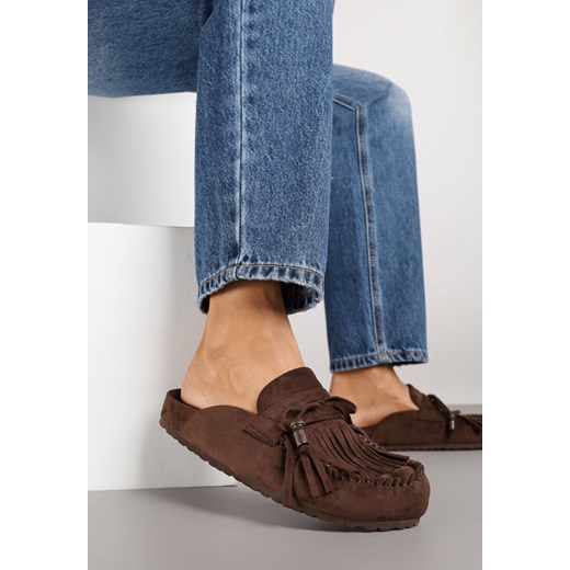 Ciemnobrązowe Klapki Ozdobione Kokardą i Frędzlami Felindrise - id: 9716-54-BROWN - marki Renee - 185019837 Ciemnobrązowe Klapki Ozdobione Kokardą i Frędzlami Felindrise ze sklepu renee.pl w kategorii Klapki damskie - zdjęcie 185019837