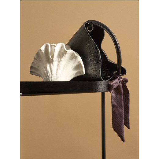 Sinsay - Torebka z kosmetyczką i dopinanym paskiem - czarny ze sklepu Sinsay w kategorii Torebki damskie - zdjęcie 185032147