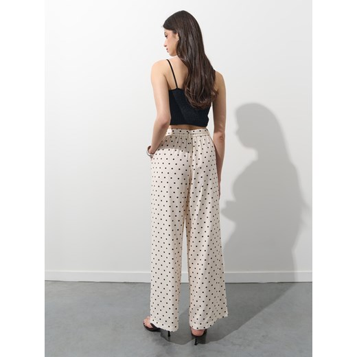 Mohito - Spodnie w grochy - kremowy Mohito 38 Mohito