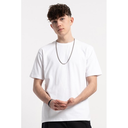 Biały t-shirt bez nadruków, kolor - biały, rozmiar - 140 ze sklepu REPORTER w kategorii T-shirty chłopięce - zdjęcie 185037865