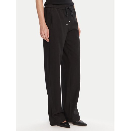 BOSS Spodnie materiałowe Tildina 50543268 Czarny Relaxed Fit ze sklepu MODIVO w kategorii Spodnie damskie - zdjęcie 185040788