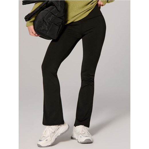 Sinsay - Legginsy flare z modalem - czarny Sinsay M promocyjna cena Sinsay