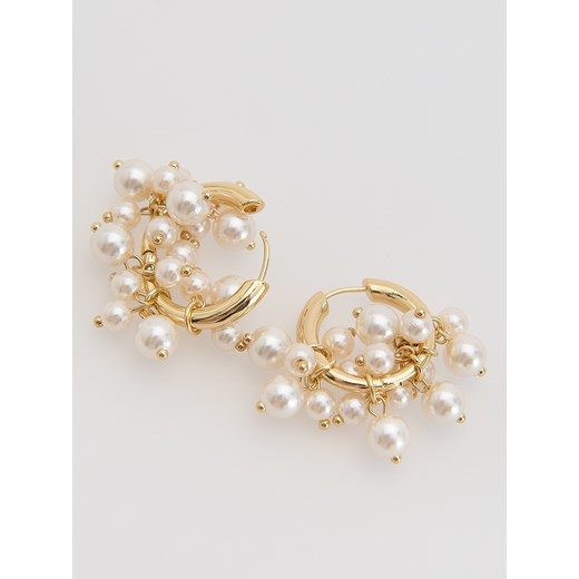 Reserved - Okrągłe kolczyki z zawieszką z imitacji pereł - biały Reserved ONE SIZE Reserved