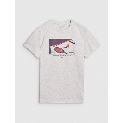 Męski t-shirt z nadrukiem 4F 4FRSS25TTSHM2980 - szary ze sklepu Sportstylestory.com w kategorii T-shirty męskie - zdjęcie 185137477