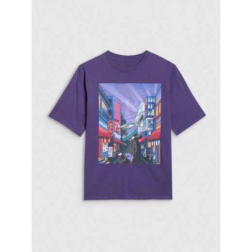 Chłopięcy t-shirt z nadrukiem 4F 4FJRAW25TTSHM3061 - fioletowy ze sklepu Sportstylestory.com w kategorii T-shirty chłopięce - zdjęcie 185137615