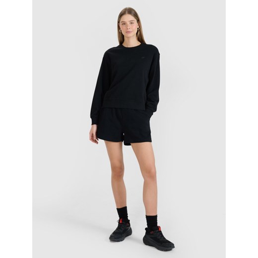 Damskie spodenki dresowe czarne 4F 4FWMM00TSHOF704 - czarne ze sklepu Sportstylestory.com w kategorii Szorty - zdjęcie 185137968