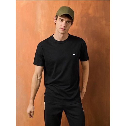 Sinsay - Koszulka z haftem - czarny ze sklepu Sinsay w kategorii T-shirty męskie - zdjęcie 185376428