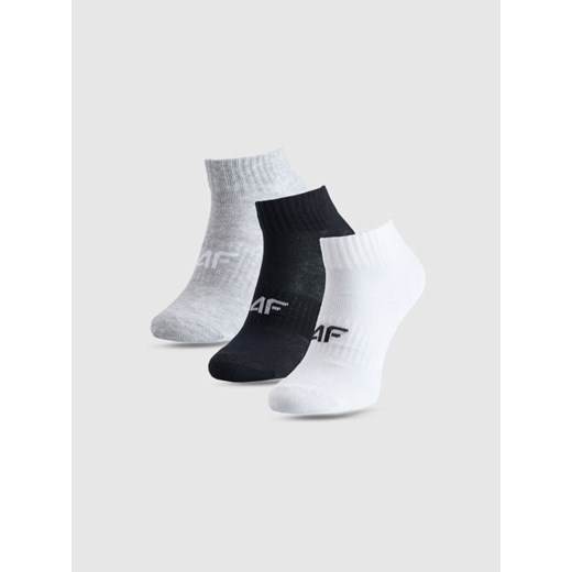 Chłopięce skarpetki za kostkę (3-pack) 4F 4FJWMM00USOCM499 - multikolor ze sklepu Sportstylestory.com w kategorii Skarpetki dziecięce - zdjęcie 185395508