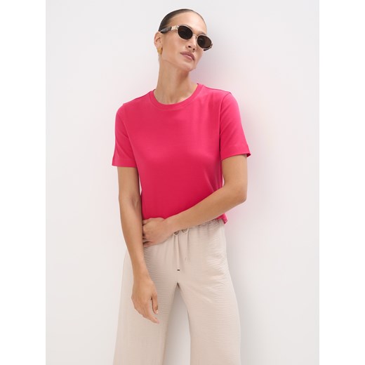 Mohito - Różowy t-shirt z merceryzowanej bawełny - fuksjowy ze sklepu Mohito w kategorii Bluzki damskie - zdjęcie 185403427