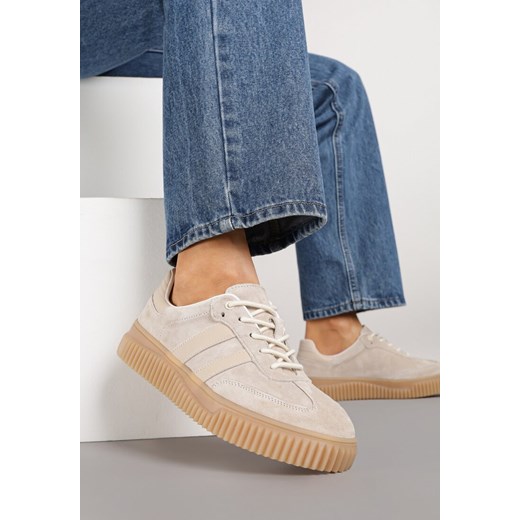 Beżowe Zamszowe Sneakersy Tenisówki z Wkładką ze Skóry Naturalnej Ozdobione Tłoczeniem Meluella ze sklepu renee.pl w kategorii Buty sportowe damskie - zdjęcie 185420325