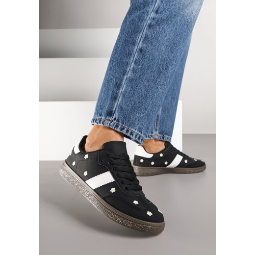 Czarne Sneakersy Typu Tenisówki z Kwiatkami Reisare ze sklepu born2be.pl w kategorii Buty sportowe damskie - zdjęcie 185421727