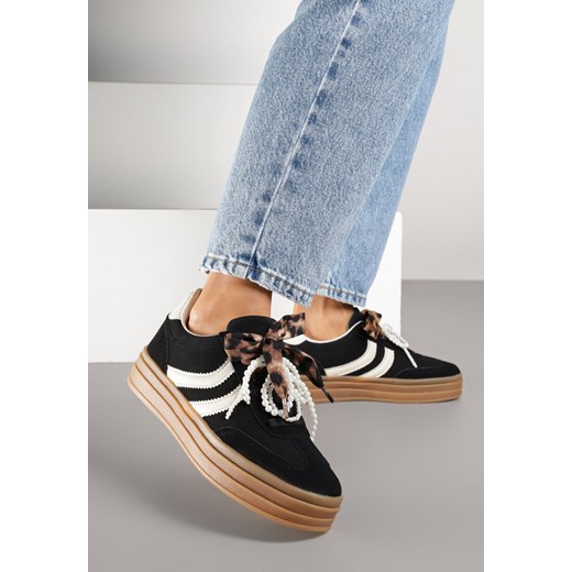 Czarne Sneakersy w Stylu Tenisówek na Grubej Podeszwie z Tłoczeniem i Perłami Asortte ze sklepu born2be.pl w kategorii Buty sportowe damskie - zdjęcie 185422418