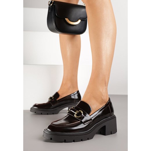 Bordowe Mokasyny na Obcasie z Metaliczną Klamrą Eriste 37 born2be.pl