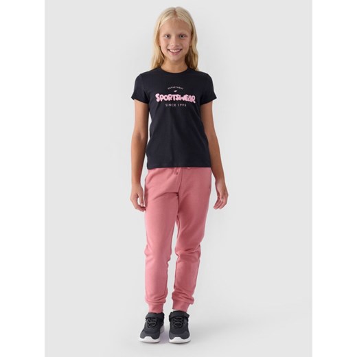 Dziewczęce spodnie dresowe joggery 4F 4FJWMM00TTROF0829-27M - różowe ze sklepu Sportstylestory.com w kategorii Spodnie dziewczęce - zdjęcie 185425165