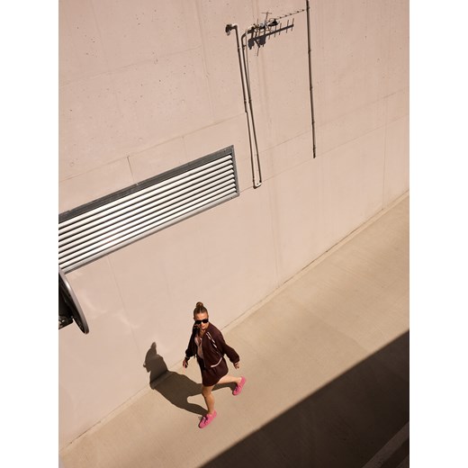 Mohito - Bluza z zamkiem - ciemnobrązowy ze sklepu Mohito w kategorii Bluzy damskie - zdjęcie 185429186