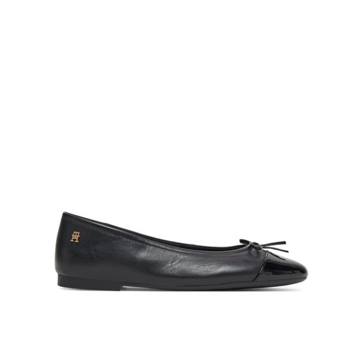 Baleriny Tommy Hilfiger Patent Toe-Cap FW0FW08830 Czarny ze sklepu eobuwie.pl w kategorii Balerinki - zdjęcie 185440867