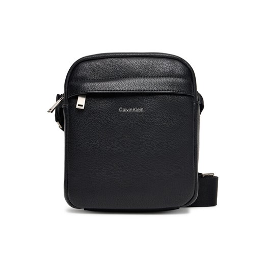 Saszetka Calvin Klein Raised Reporter LV04D3160G Czarny ze sklepu eobuwie.pl w kategorii Saszetki - zdjęcie 185440878