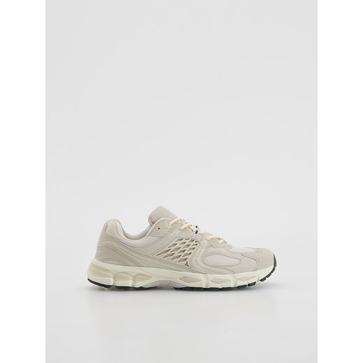 Reserved - Sportowe sneakersy - beżowy ze sklepu Reserved w kategorii Buty sportowe męskie - zdjęcie 185449607