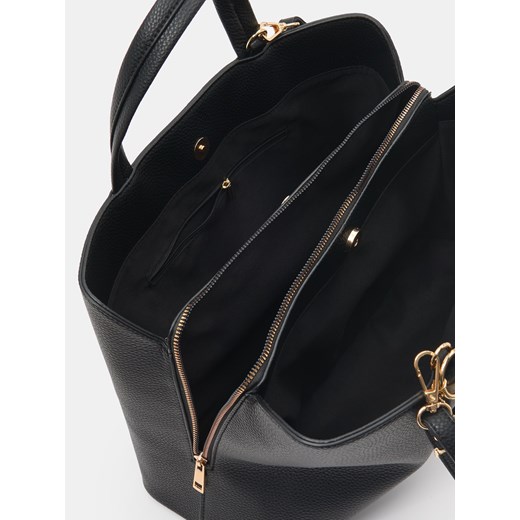 Sinsay - Torebka kuferek ze złotymi detalami - czarny Sinsay One Size Sinsay
