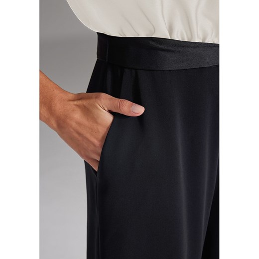 SWING Kombinezon w kolorze czarno-białym Swing 44 wyprzedaż Limango Polska