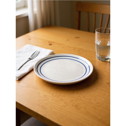 Sinsay - Talerz z nakrapianym wzorem i kolorową obwódką - biały ze sklepu Sinsay w kategorii Talerze - zdjęcie 185479648