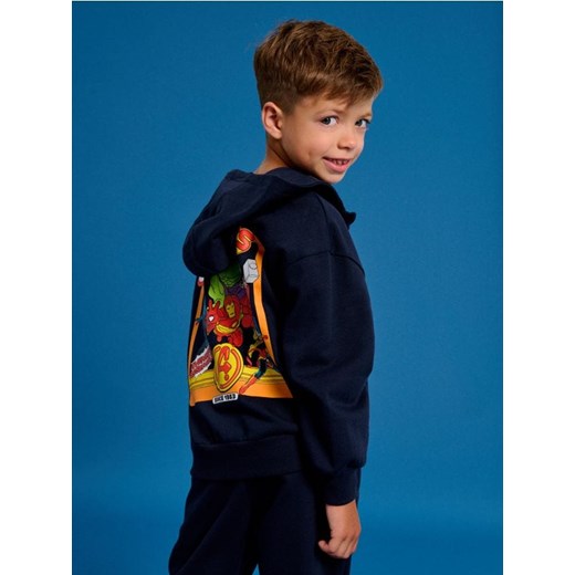 Sinsay - Bluza z nadrukiem na plecach Marvel - granatowy ze sklepu Sinsay w kategorii Bluzy chłopięce - zdjęcie 185482499