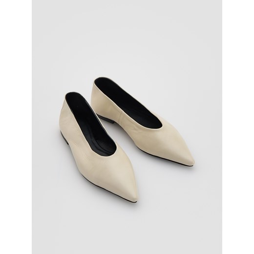 Reserved - Skórzane baleriny - biały Reserved 36 Reserved