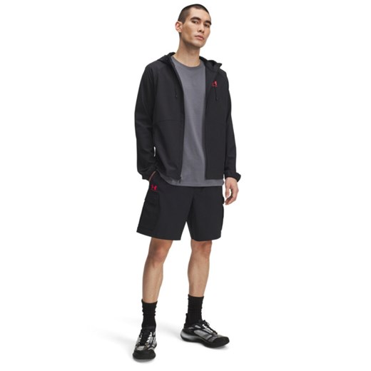 Męskie spodenki cargo Under Armour UA Vibe Woven Cargo Short - czarne ze sklepu Sportstylestory.com w kategorii Spodenki męskie - zdjęcie 185504435