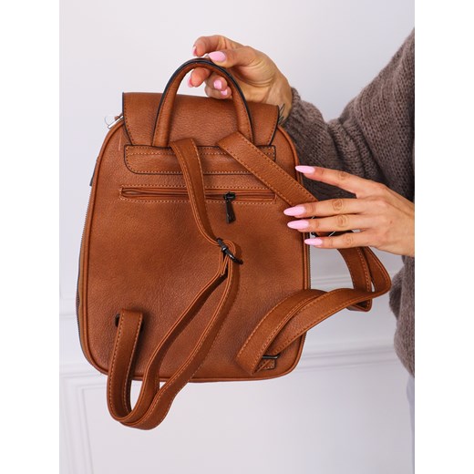 PLECAK Z IMITACJI SKÓRY- BRĄZOWY Olika uniwersalny olika.com.pl
