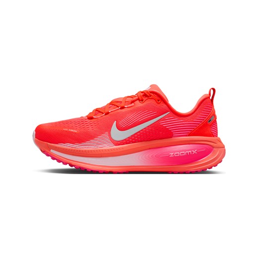 Damskie buty do biegania po asfalcie Nike Vomero 18 - Czerwony ze sklepu Nike poland w kategorii Buty sportowe damskie - zdjęcie 185525119