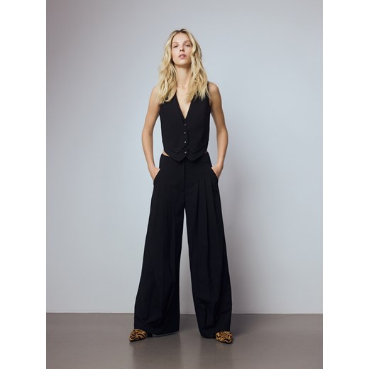 Reserved - Szerokie spodnie z zakładkami - czarny ze sklepu Reserved w kategorii Spodnie damskie - zdjęcie 185535116
