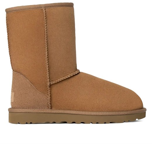 Buty damskie UGG W Classic  Short II 1016223-CHE - brązowe ze sklepu streetstyle24.pl w kategorii Śniegowce damskie - zdjęcie 185535399