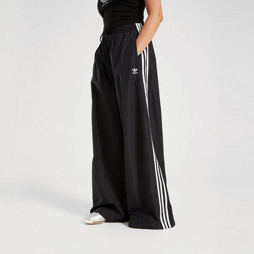 ADIDAS SPODNIE OVERSIZED TP ze sklepu JD Sports  w kategorii Spodnie damskie - zdjęcie 185551967