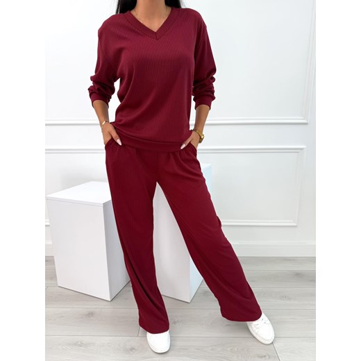 Bordowy Prążkowany Komplet Bluzka + Szerokie Spodnie ze sklepu ModnaKiecka.pl w kategorii Komplety i garnitury damskie - zdjęcie 185557139