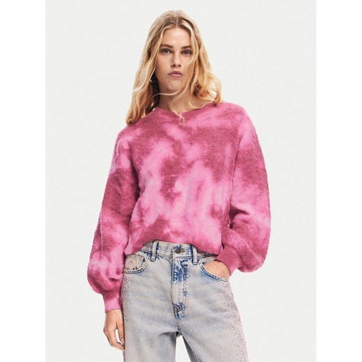 Desigual Sweter Victoria 24WWJF17 Różowy Relaxed Fit ze sklepu MODIVO w kategorii Swetry damskie - zdjęcie 185575339
