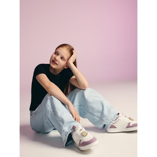 Reserved - Sneakersy z imitacji skóry Pusheen - biały ze sklepu Reserved w kategorii Buty sportowe dziecięce - zdjęcie 185581866