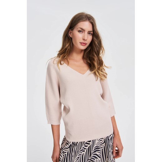 Sweter z rękawami 3/4 beżowy ze sklepu Moodo.pl w kategorii Swetry damskie - zdjęcie 185584987